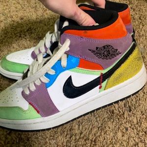 Lightbulb Jordan 1’s